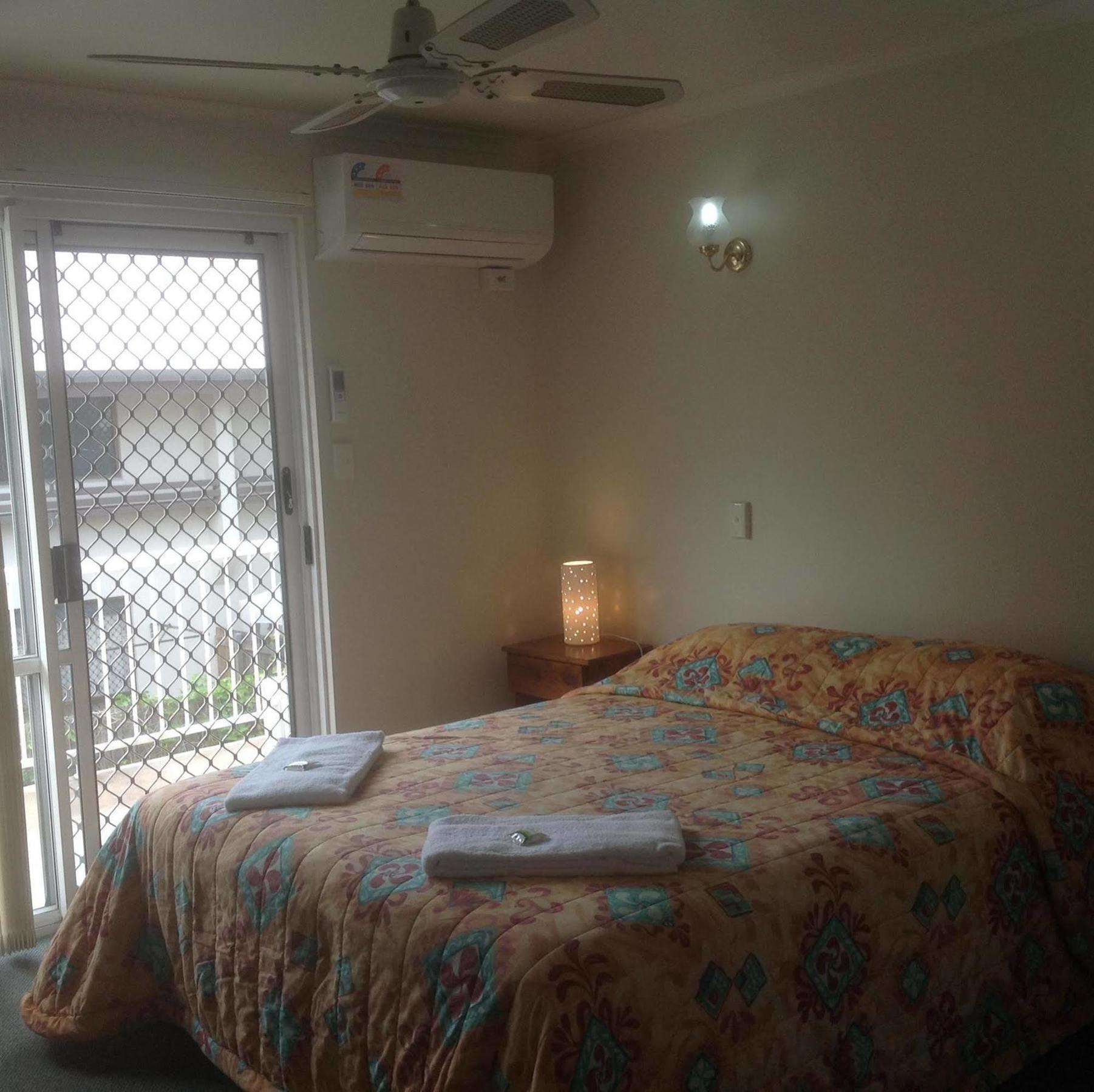 เบย์ชอร์ ฮอลิเดย์ อพาร์ทเมนท์ Aparthotel Nikenbah ภายนอก รูปภาพ